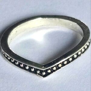 QUALITY TITANIUM SILVER NEW SIZE 5 CHEVRON ETERNITY BAND RING